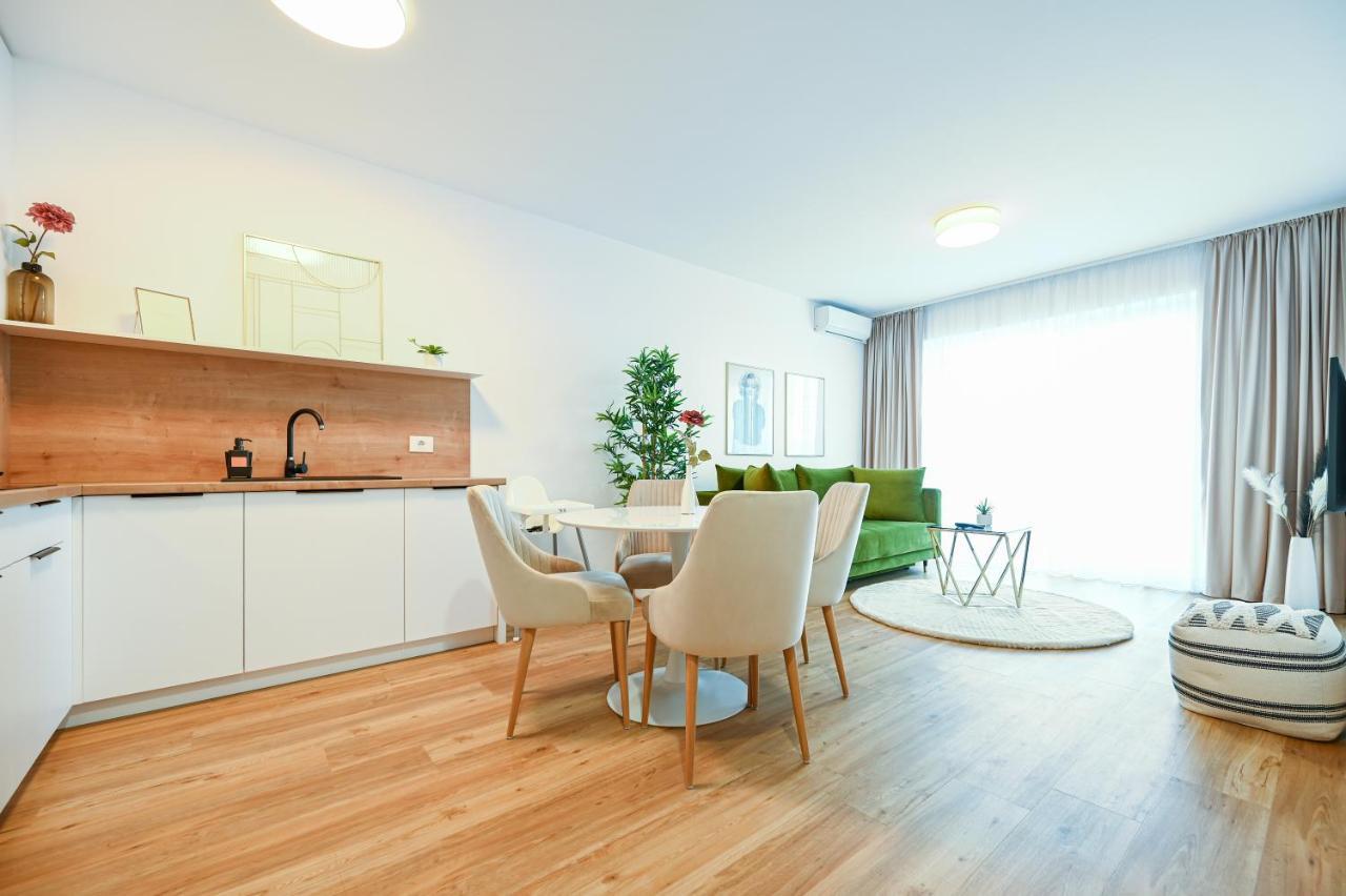 Km Flats Apartman Nagyvárad Kültér fotó