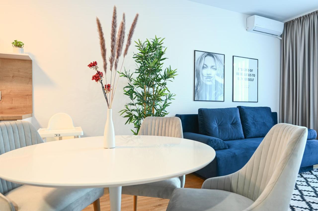 Km Flats Apartman Nagyvárad Kültér fotó