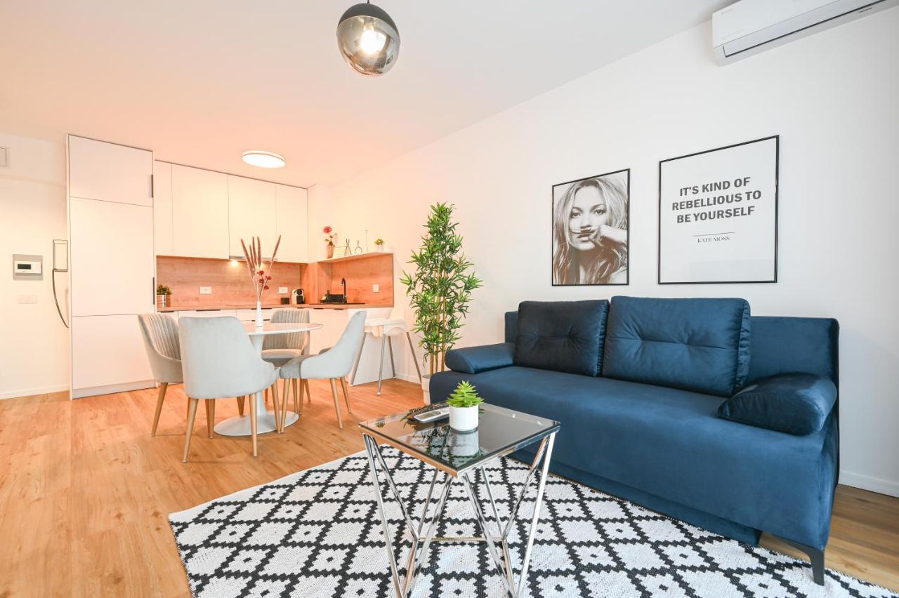 Km Flats Apartman Nagyvárad Kültér fotó